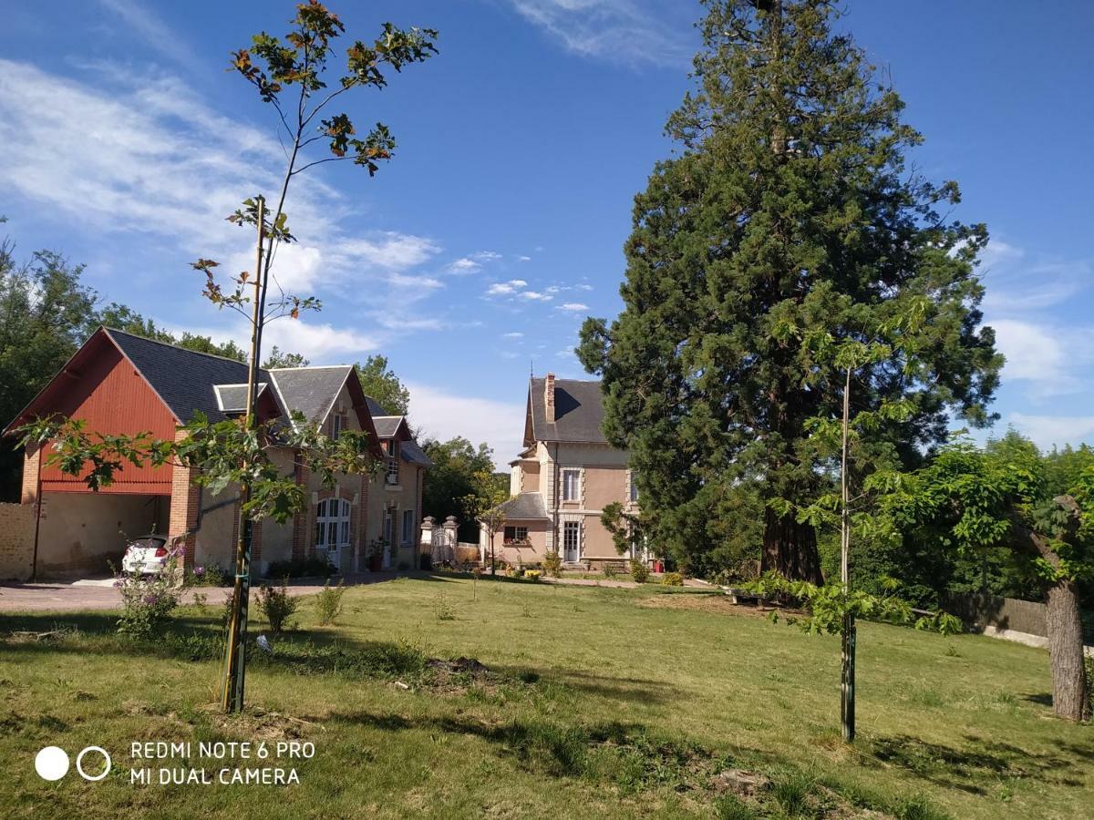 Le Manoir Sequoia Hotel Airvault ภายนอก รูปภาพ